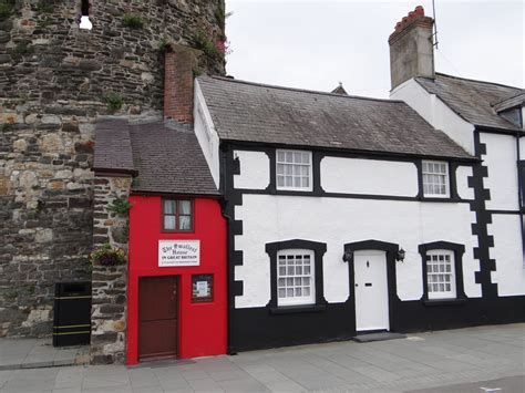 quayside cottage conwy  WiFi and parking are free, and this cottage also features a garden